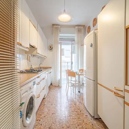 Apartment Into The Blue Seaside Flat