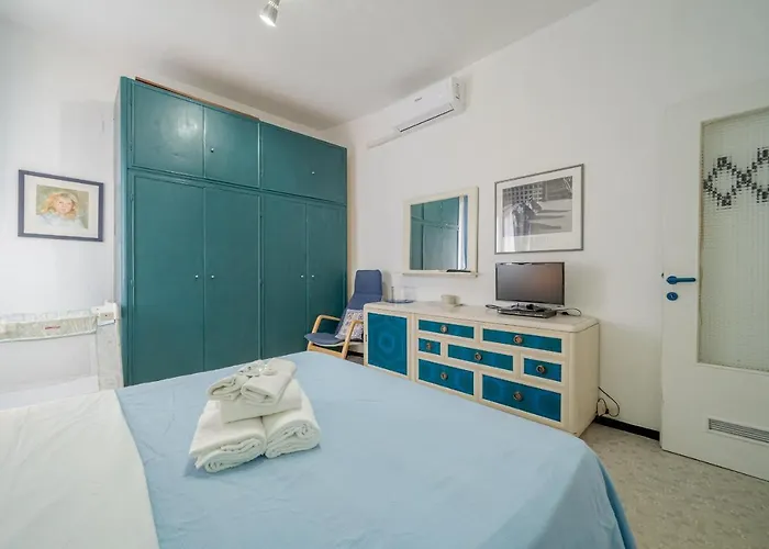 Guesthost - Relax In Luguria Daire